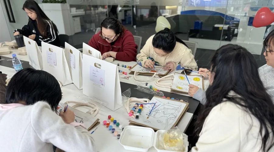 花开十里，美丽如你 | 龙8国际储能举办三八妇女节艺术DIY活动