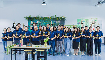 同心筑梦 粽香传情——龙8国际储能入职周年庆典暨端午活动圆满举行